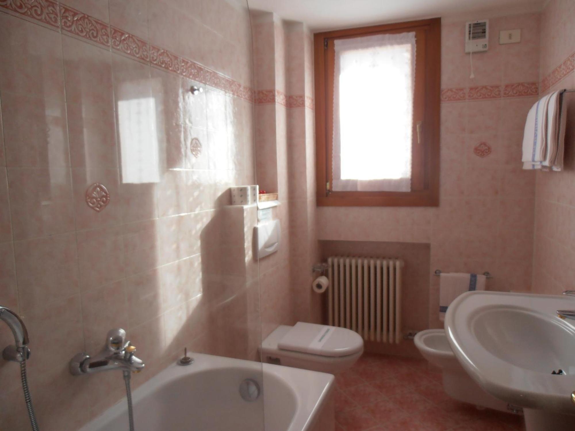 Hotel Lyskamm Breuil-Cervinia Ngoại thất bức ảnh
